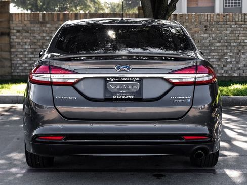 Used 2017 Ford Fusion Titanium image 18
