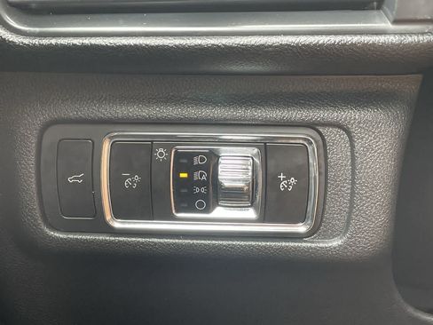 Used 2024 Lincoln Corsair AWD w/ Equipment Group 101A image 30