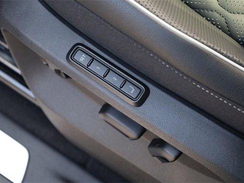 New 2026 Volkswagen Atlas SEL Premium R-Line image 11