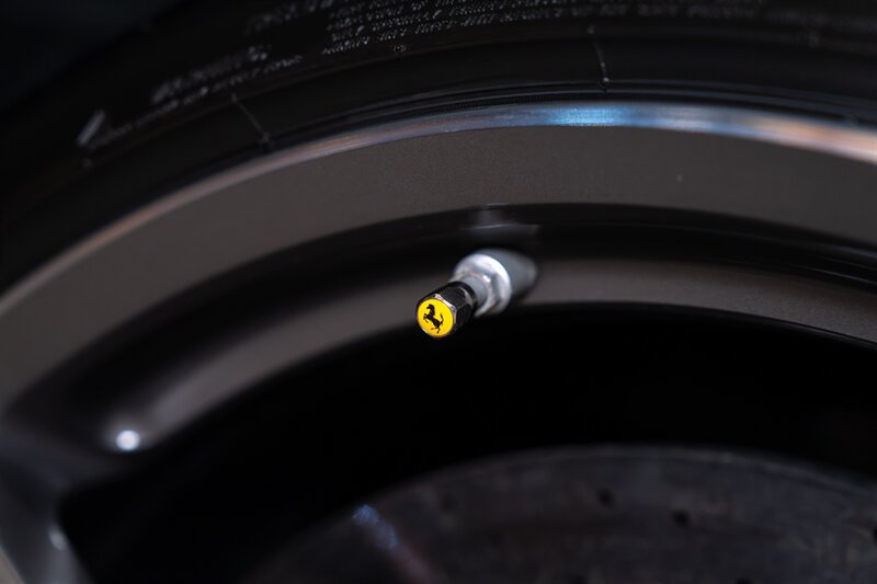 Used 2015 Ferrari 458 Italia Coupe RWD image 32