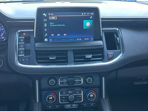 Used 2024 Chevrolet Tahoe Z71 w/ Luxury Package image 19