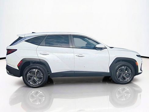 New 2026 Hyundai Tucson Blue SE AWD/4WD image 4