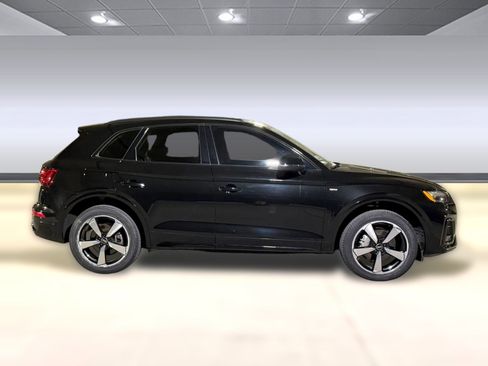 Used 2023 Audi Q5 2.0T Prestige w/ Prestige Package AWD/4WD image 8
