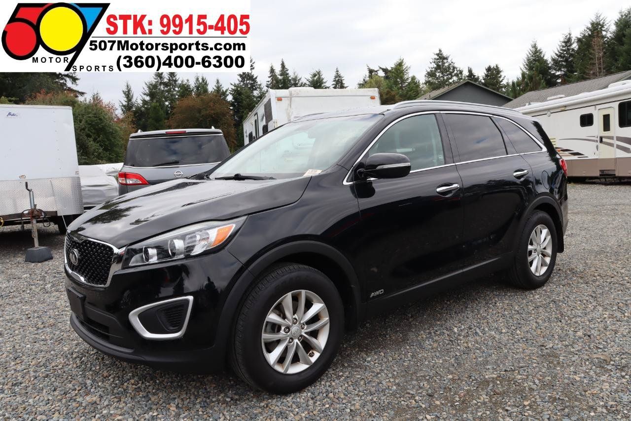 Used 2017 Kia Sorento AWD image 2