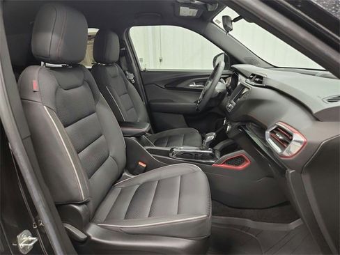 Used 2022 Chevrolet TrailBlazer RS image 30