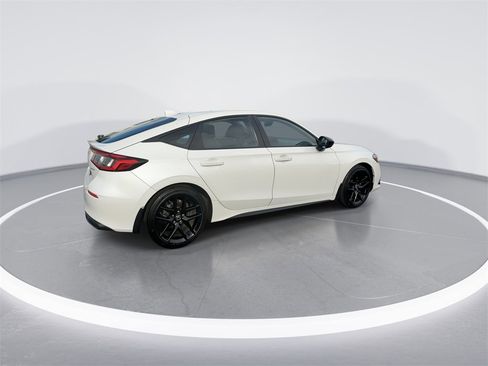 Used 2023 Honda Civic Sport image 15