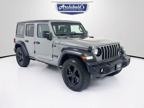 Used 2019 Jeep Wrangler Unlimited Sport w/ Technology Group AWD/4WD image 1