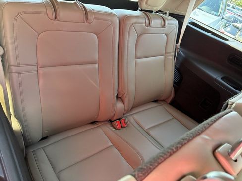Used 2020 Lincoln Aviator Reserve w/ Equipment Group 202A AWD/4WD image 19