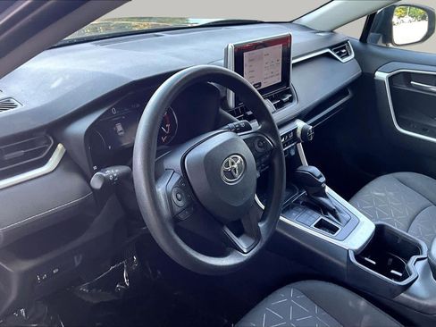 Used 2023 Toyota RAV4 XLE AWD/4WD image 17