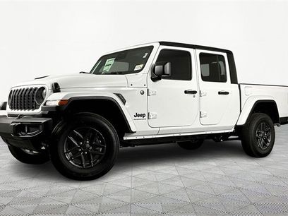 New 2026 Jeep Gladiator Sport
