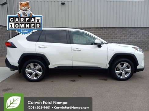Used 2020 Toyota RAV4 Limited image 2