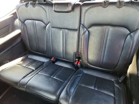 Used 2024 Jeep Wagoneer Series II AWD/4WD image 9