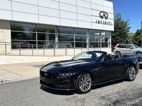 Used 2024 Ford Mustang GT Premium RWD image 1