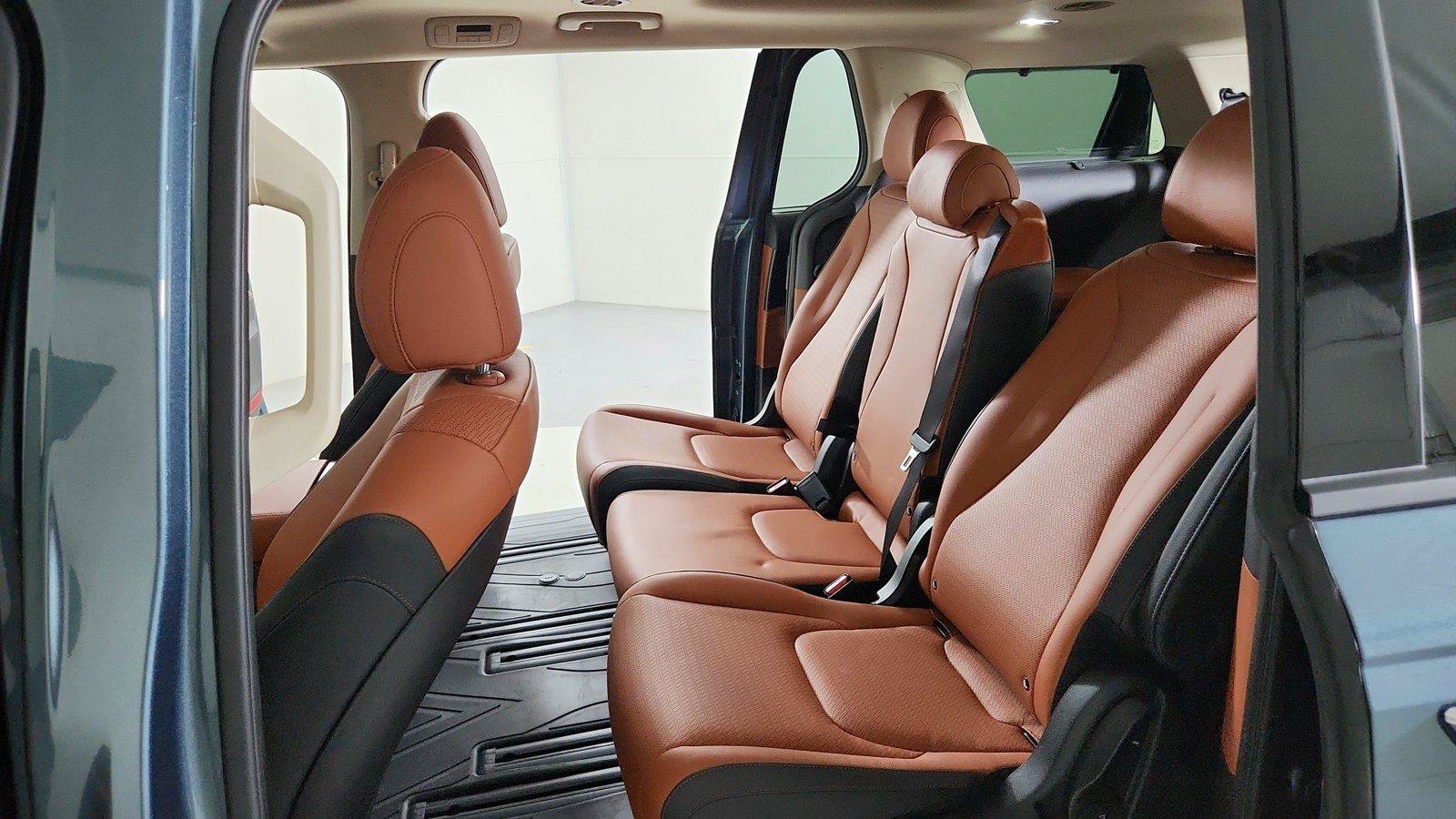 Used 2026 Kia Carnival SX Prestige FWD image 28