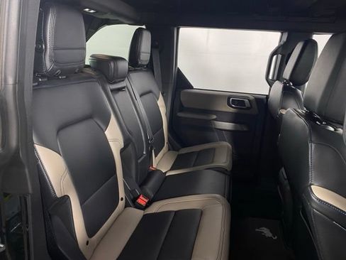 Used 2023 Ford Bronco Wildtrak AWD/4WD image 17
