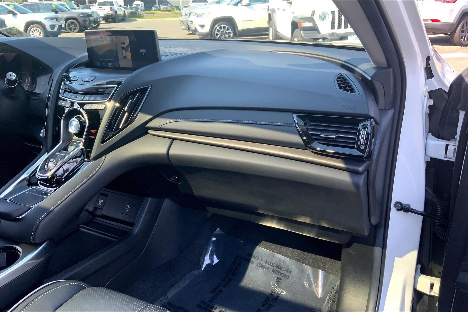 Used 2025 Acura RDX w/ Advance Package AWD/4WD image 17
