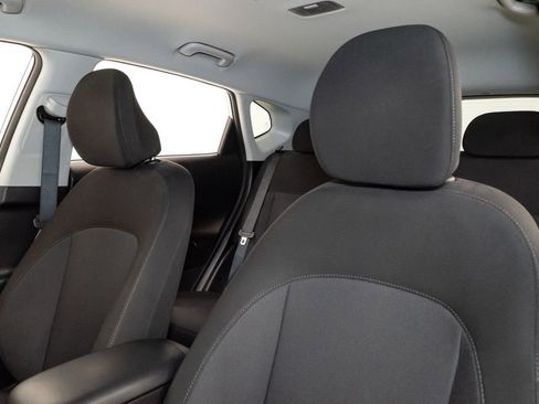 Used 2025 Hyundai Kona SEL FWD image 10