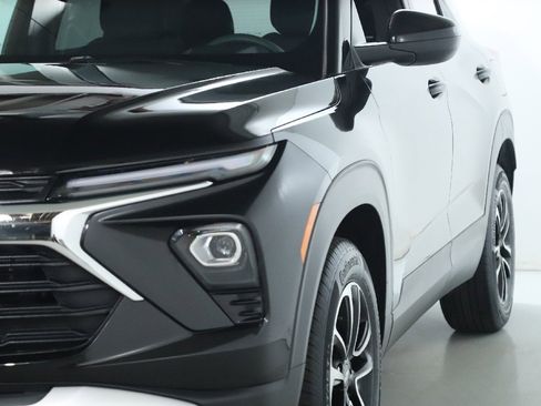 Used 2025 Chevrolet TrailBlazer LT image 5