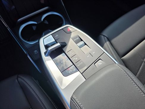 New 2026 BMW X1 xDrive28i AWD/4WD image 15