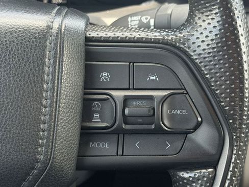 Used 2024 Toyota Tacoma SR5 AWD/4WD image 23