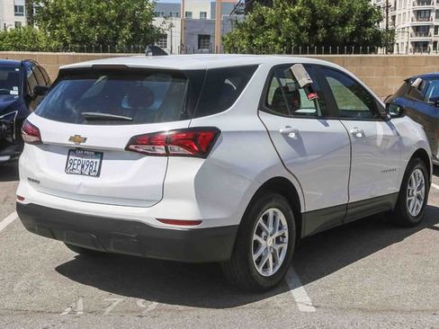 Used 2023 Chevrolet Equinox LS FWD image 10