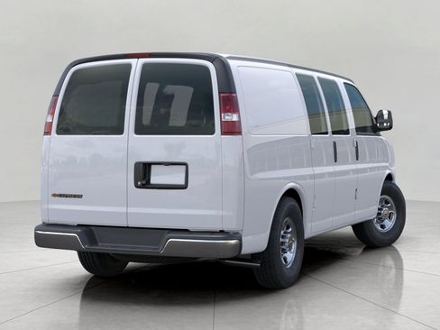 New 2026 Chevrolet Express 2500 w/ Driver Convenience Package RWD image 4