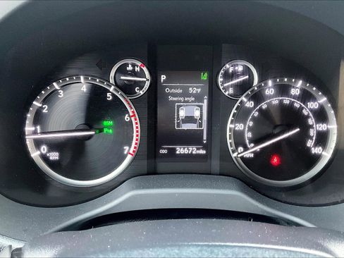 Used 2023 Lexus GX 460 Premium image 18