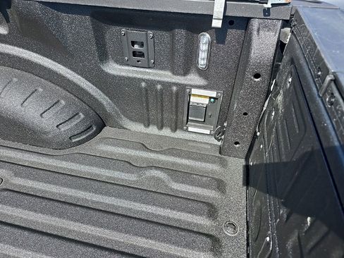 Used 2026 Ford F250 Platinum AWD/4WD image 7