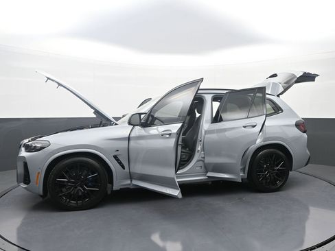 Used 2024 BMW X3 M40i AWD/4WD image 42