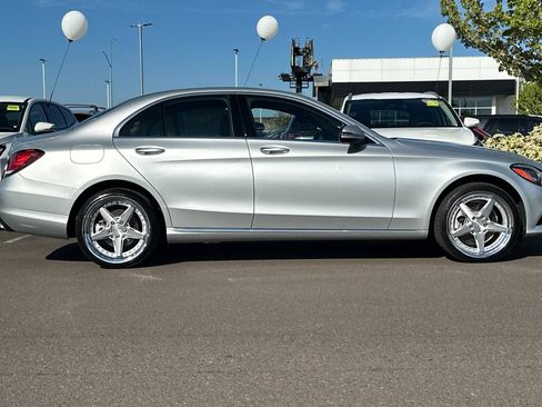 Used 2019 Mercedes-Benz C 300 4MATIC Sedan image 3