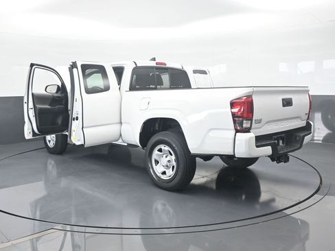 Used 2022 Toyota Tacoma SR image 70
