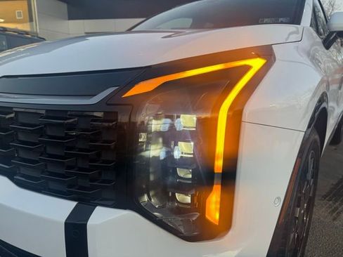 Certified 2026 Kia Sportage SX image 9