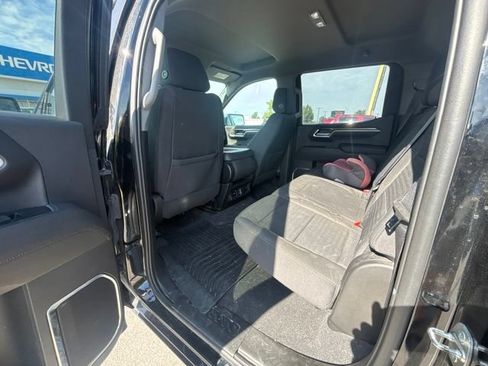 Used 2022 Chevrolet Silverado 1500 LT AWD/4WD image 12