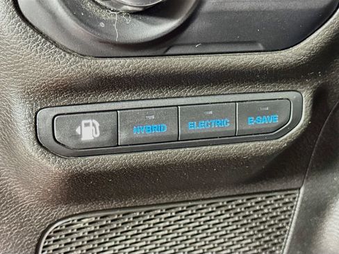 Used 2023 Jeep Wrangler Unlimited AWD/4WD image 15
