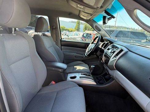 Used 2012 Toyota Tacoma 4x4 Double Cab image 25
