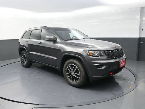 Used 2018 Jeep Grand Cherokee Trailhawk AWD/4WD image 10