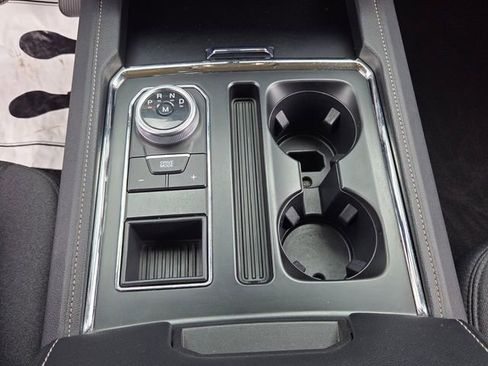 Certified 2024 Ford Expedition Max XLT RWD image 19