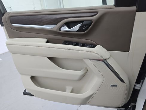 Used 2024 GMC Yukon Denali w/ Advanced Technology Package image 28