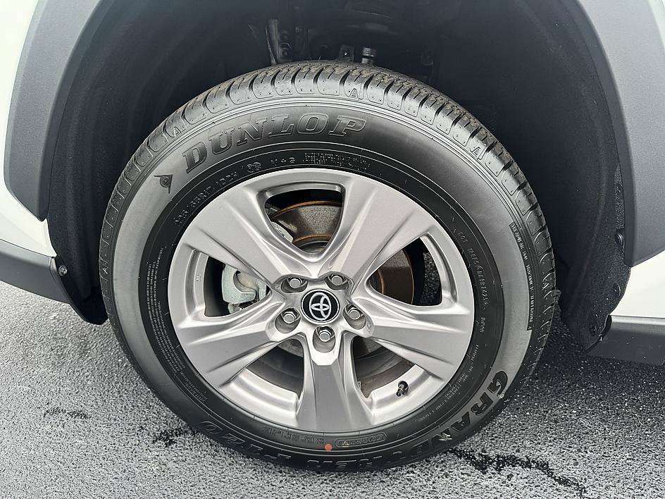 Certified 2025 Toyota RAV4 XLE AWD/4WD image 27