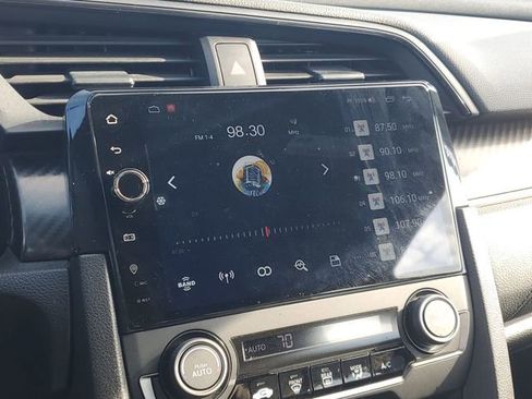 Used 2018 Honda Civic Sport image 22