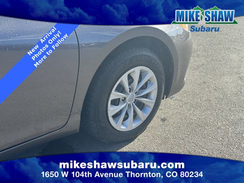 Used 2015 Toyota Camry LE image 12