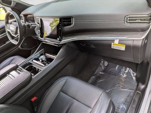 Used 2022 Jeep Wagoneer Series II w/ Premium Group I image 24