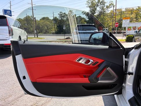Used 2020 BMW Z4 M40i w/ Executive Package RWD image 24