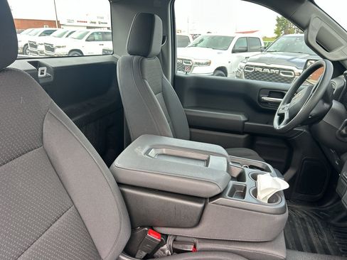 Used 2025 Chevrolet Silverado 1500 W/T image 13