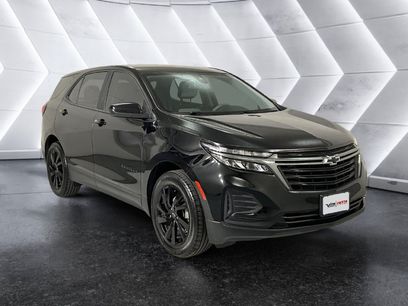 Used 2023 Chevrolet Equinox LS w/ Midnight Edition