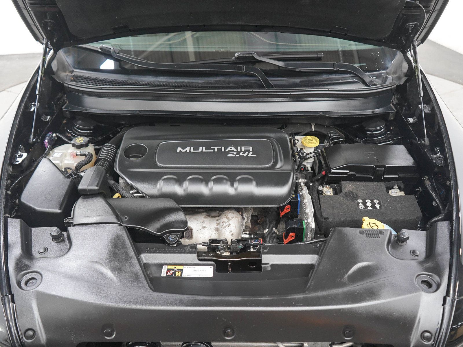 Used 2018 Jeep Cherokee Limited AWD/4WD image 31