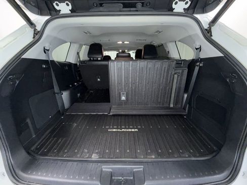 Used 2023 Toyota Highlander Limited AWD/4WD image 16