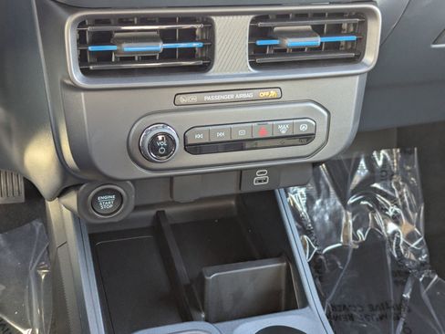 New 2026 Ford Maverick Lobo image 19