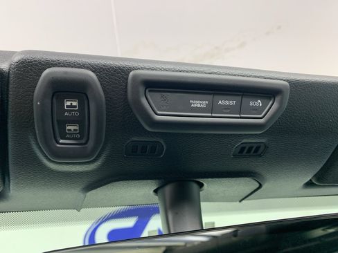 Used 2023 Jeep Wrangler Unlimited w/ Sun & Screen Package AWD/4WD image 24