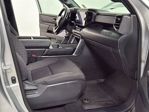 Used 2025 Toyota Tundra SR image 18